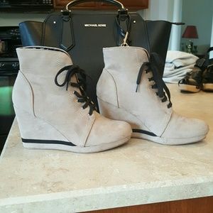 Forever 21 wedge booties sz 9